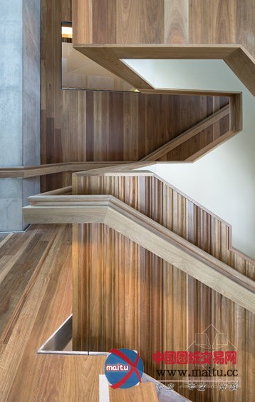 澳大利亚昆士兰的翻译研究所办公空间