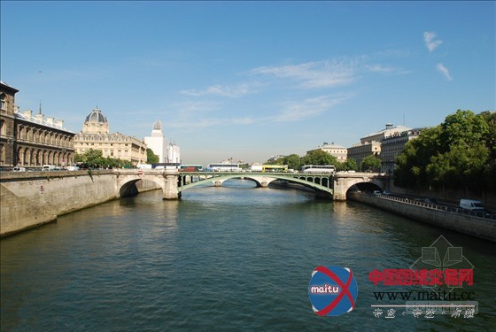 巴黎塞纳河左岸景观大道建成