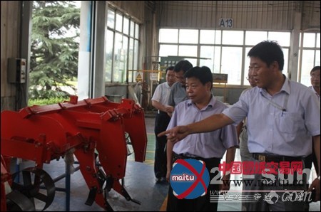 临沂市农机局局长崔照通到常林农装调研