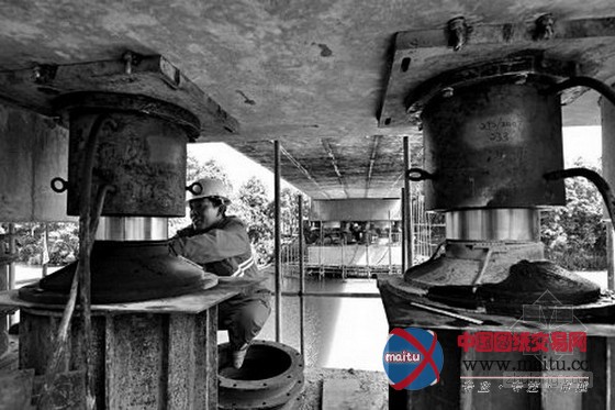 顶升抬高桥梁 提升河道通航能力