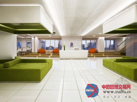 充满活力的Astral Media公司新的办公室设计