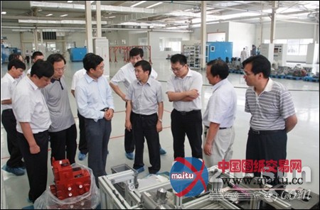 山东建行领导调研中川液压项目进展情况