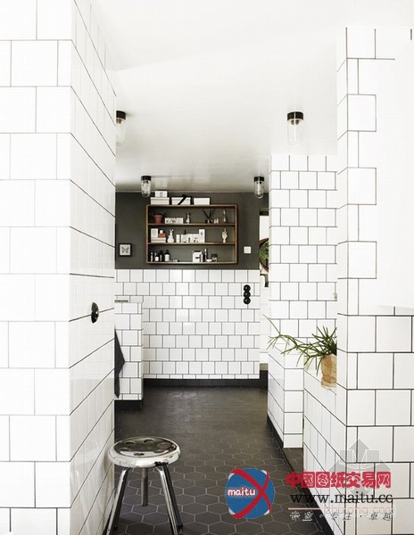 瑞典乡村风格公寓装修 黑与白水乳交融