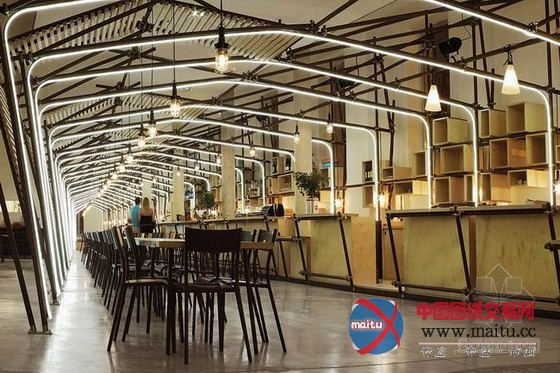 独特装饰 神秘的法国24Lines咖啡厅装修设计