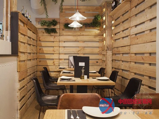 马德里QUBE餐厅设计 木质装饰自然清新