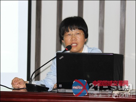 星邦重工举行年中工作总结暨团队拓展活动