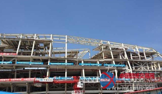 青奥会议中心用钢4.5万吨 2.4万件钢构件全拼装