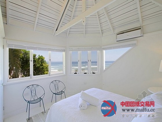 拜伦湾冲浪屋:好莱坞大牌也得排队入住