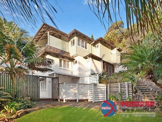 拜伦湾冲浪屋:好莱坞大牌也得排队入住