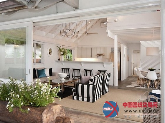 拜伦湾冲浪屋:好莱坞大牌也得排队入住