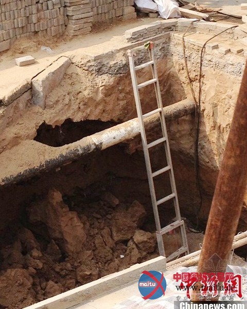 郑州一施工工地塌方 2人获救2人遇难