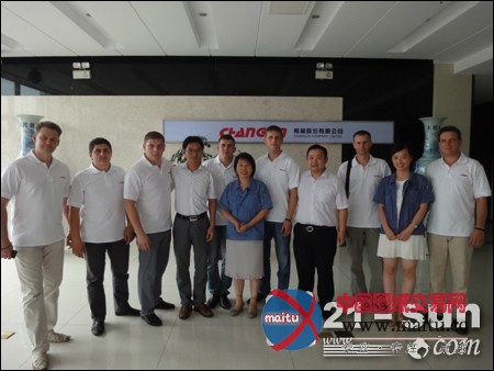 市场不温不火 工程机械经销商努力提升实力