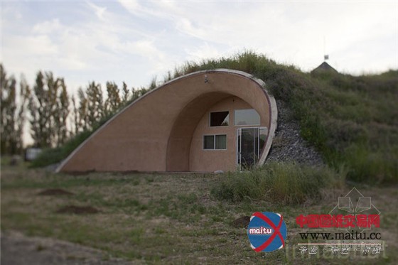 节能耐用的加州掩土屋模板