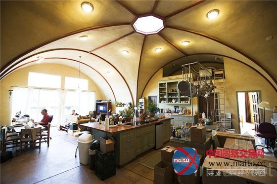 节能耐用的加州掩土屋模板