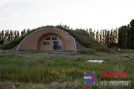 节能耐用的加州掩土屋模板