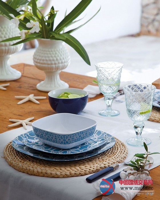 惊人的度假屋 风景如画的伊维萨住宅