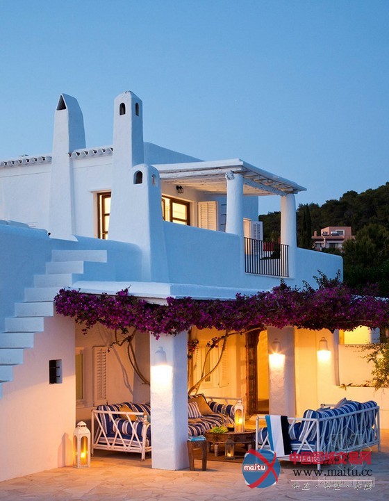 惊人的度假屋 风景如画的伊维萨住宅