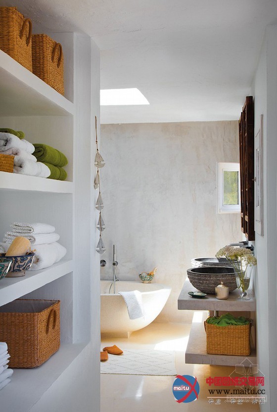 惊人的度假屋 风景如画的伊维萨住宅