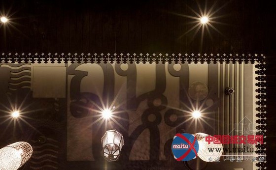 泰国精致的Tanoon Mai餐厅设计 诉说着当时的故事