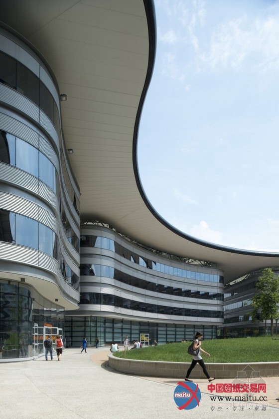 福斯特等联合设计的意大利Luigi Einaudi校园