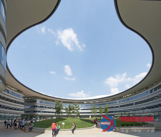 福斯特等联合设计的意大利Luigi Einaudi校园