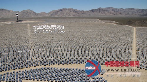 美国加州沙漠建巨型太阳能热力发电厂