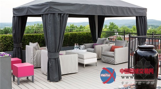 奢华的屋顶露台