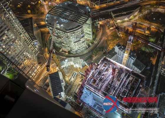 卡洛斯在巴黎摩天大楼拍摄奇妙建筑