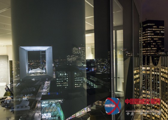 卡洛斯在巴黎摩天大楼拍摄奇妙建筑