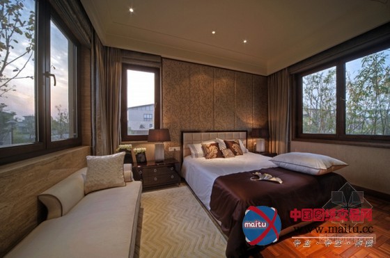 奢华大气的苏州太湖高尔夫山庄别墅样板房装修设计