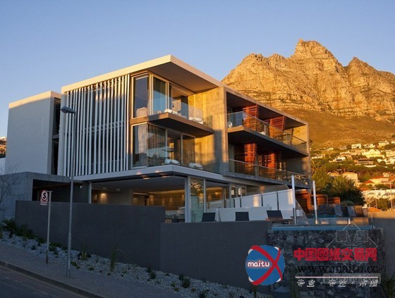 开普敦Table Mountain脚下的POD酒店设计