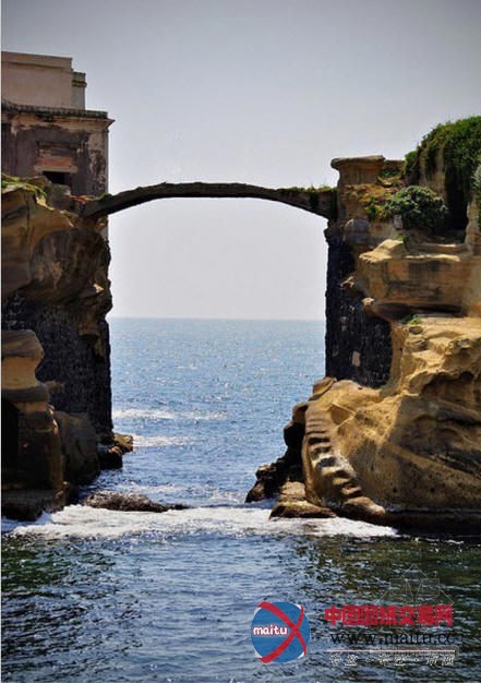 从结构设计角度看建筑高度与成本关系