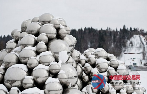 ball-nogues设计的美国 “岩石圆顶” 造景物