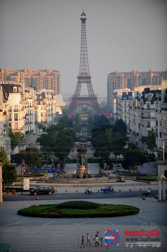 杭州建山寨埃菲尔铁塔 受摄影者青睐