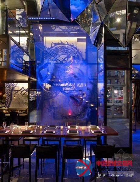 都市夜生活 刺激你感官的棱镜艺术梦幻餐厅装修