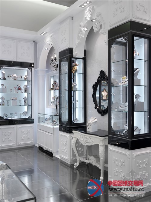 Les Néréides专卖店装修 以全新设计风格诠释