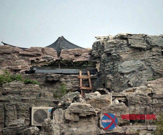 北京最牛违建别墅群 堪称“楼上楼”