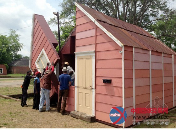 Matthew Mazzotta设计的房子改造成公共大剧院