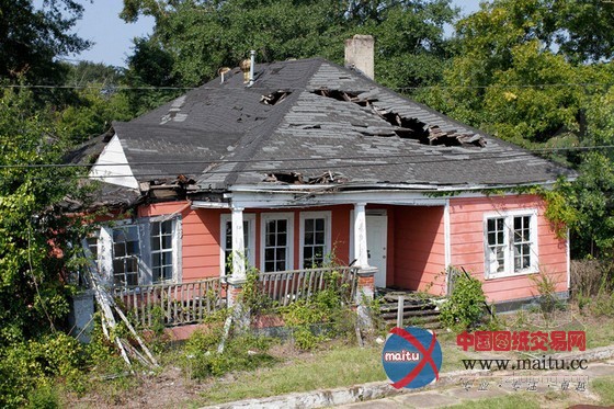 Matthew Mazzotta设计的房子改造成公共大剧院