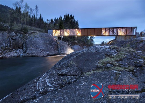 挪威柯尔顿耐腐蚀钢材软管大桥