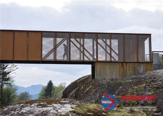 挪威柯尔顿耐腐蚀钢材软管大桥