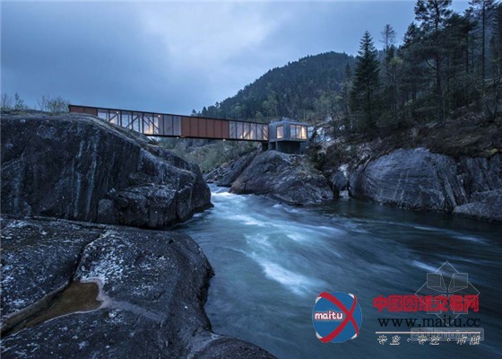 挪威柯尔顿耐腐蚀钢材软管大桥