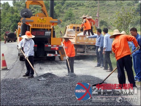 美通新型路面养护设备助力广西公路养护事业