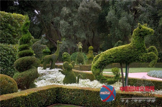 漫步全球九大奇妙花园 植物雕塑形态各异