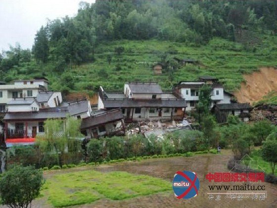 广东:“世界过山瑶之乡”山体大面积滑坡