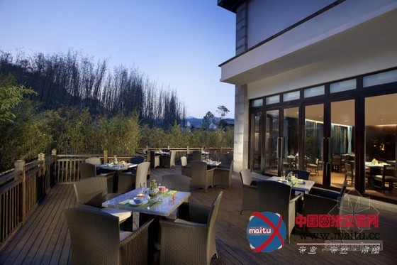 云南腾冲悦椿温泉酒店 独特风格体现当地传统建筑之美