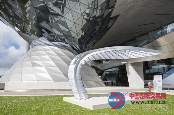 LAVA设计的EIGHT Point.One S停车装置