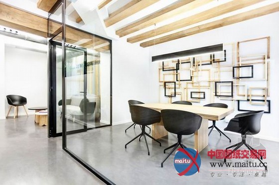 西班牙Zapata y Herrera律师事务所办公室设计 显得简约又严谨