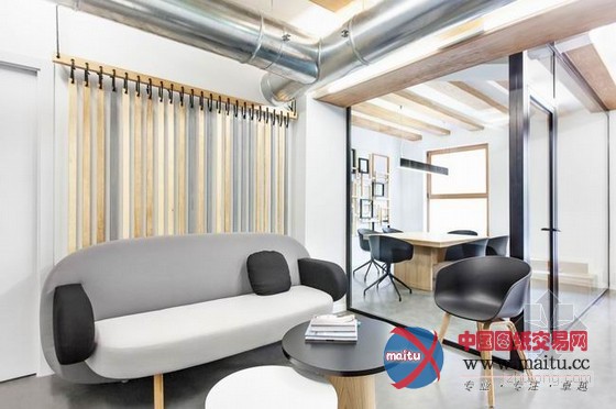 西班牙Zapata y Herrera律师事务所办公室设计 显得简约又严谨