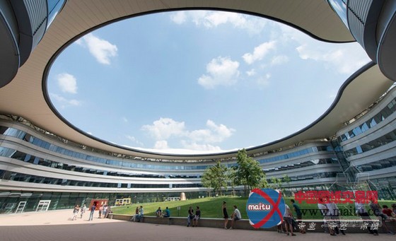 FormTL设计的澳大利亚都灵大学悬臂屋顶